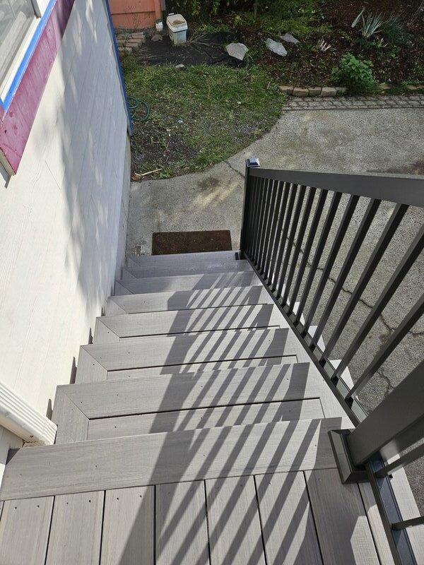 Entrance Deck and Stairs image 7