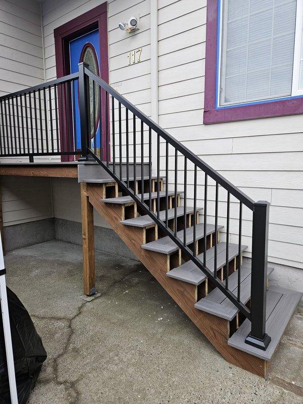 Entrance Deck and Stairs image 9