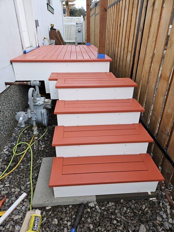 Deck on Side of House image 3